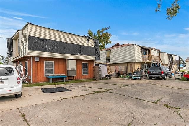 1st image of 2400 Cypress St