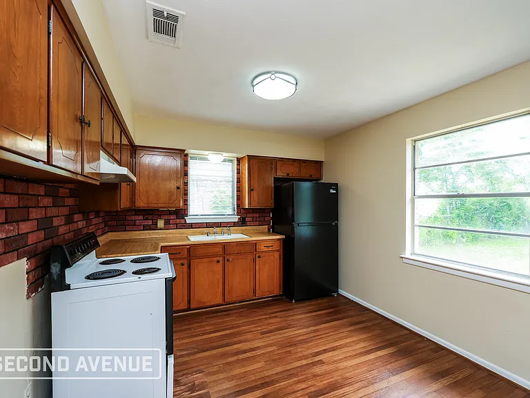 2808 Belhaven Dr — Photo 9