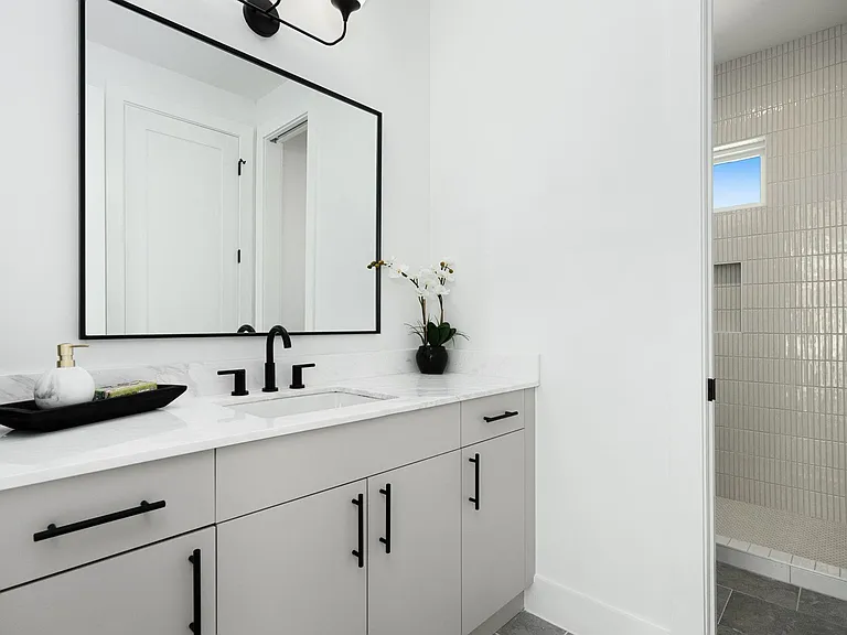 1119 Fairmount Ave — Photo 19