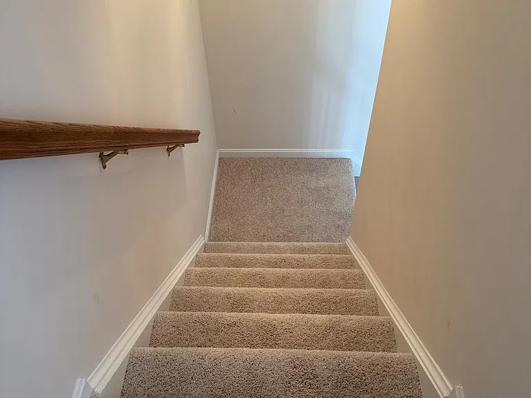 144 Keating Cir — Photo 16