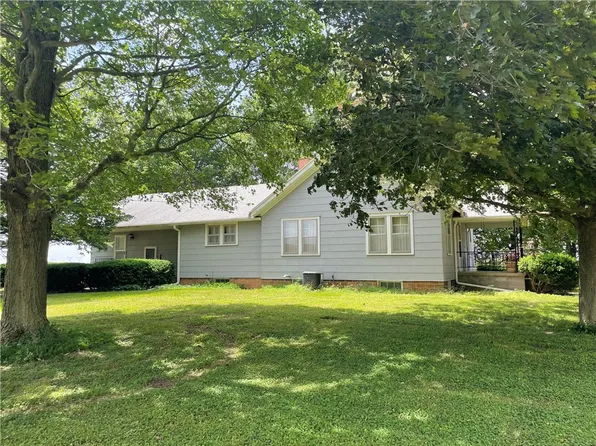 2243 600th St, Mount Pulaski, IL 62548