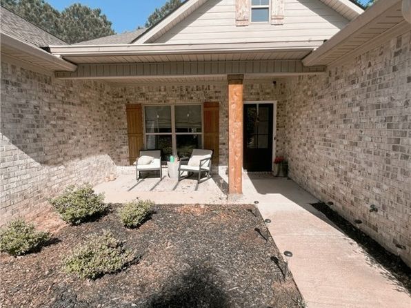 8485 Charlie Shirley Rd, Northport, AL 35473