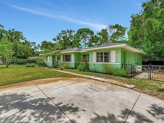3rd image of 1200 Jungle Ave N
