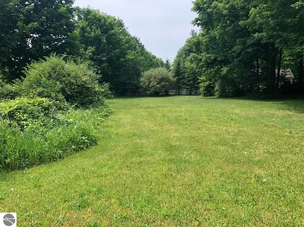 Morgan Cir, Kewadin, MI 49648