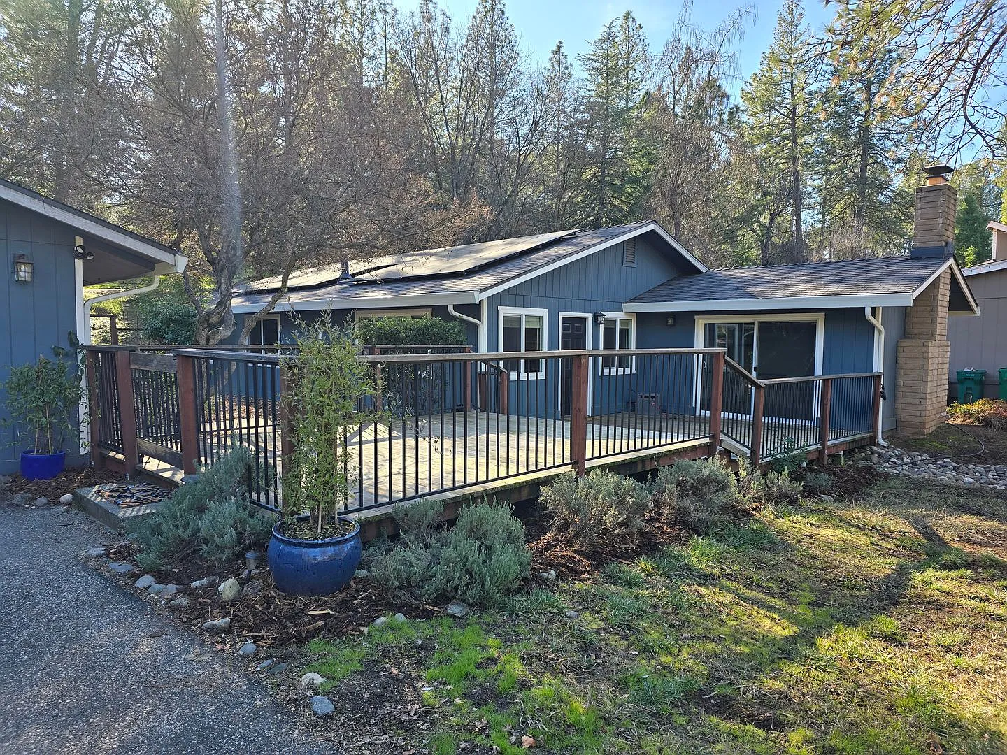 Beautiful Updated Rental in LOP — Photo 2