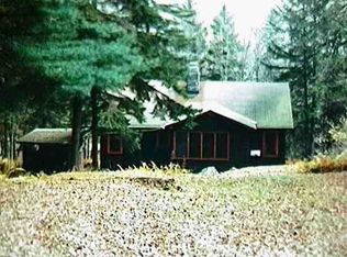 Pine Trl, Sand Lake, NY 12153