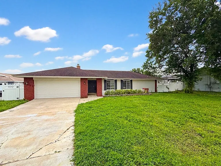 8221 Granada Blvd — Photo 2