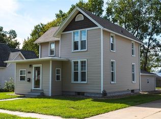 940 9th St, Marion, IA 52302