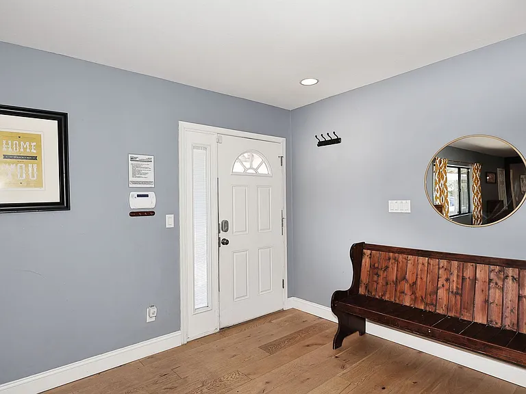 3413 N 16th Dr — Photo 17