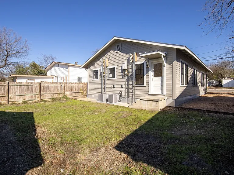 909 N Mesquite St — Photo 10
