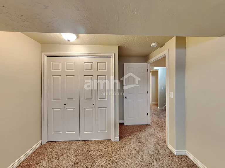 182 S 1125 W — Photo 15