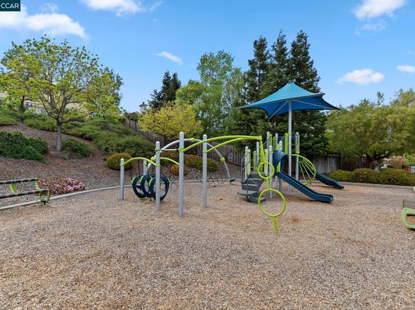 960 Maplegate Ct, Concord, CA 94521