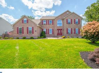 33 Bristol Ln, Newark, DE 19711