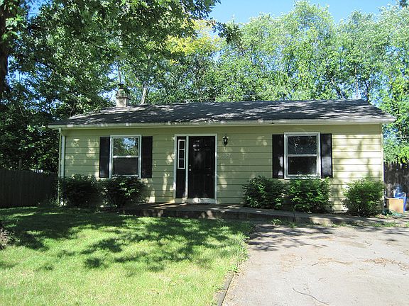 3rd image of 132 Syril Dr