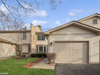 218 E Forest Knoll Dr, Palatine, IL, 60074
