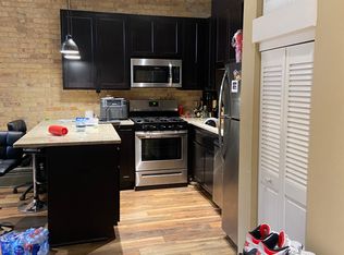 15 N Grove Ave #5, Elgin, IL 60120