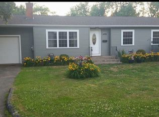 87 Knollwood Cir, Holyoke, MA 01040