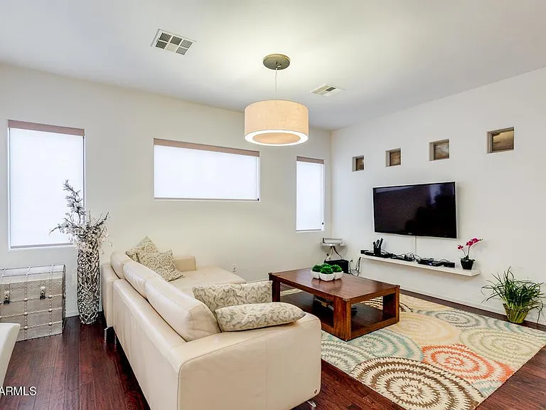 2037 W Periwinkle Way — Photo 16