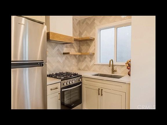 3rd image of 1454 N Clybourn Ave #101