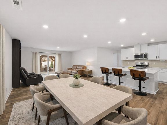 5th image of 1917 Landrow Ln