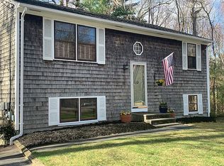510 Snake Hill Rd, Glocester, RI 02857