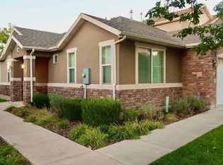 898 W Halstead Dr, North Salt Lake, UT 84054