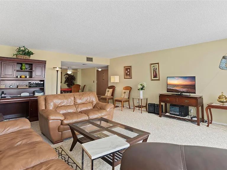 4020 Galt Ocean Dr #203 — Photo 28