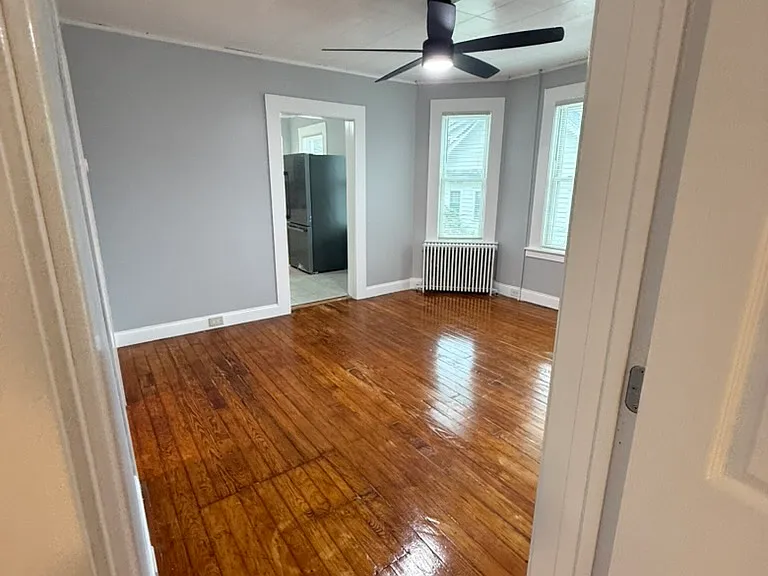319 Delavan Ave #1 — Photo 20