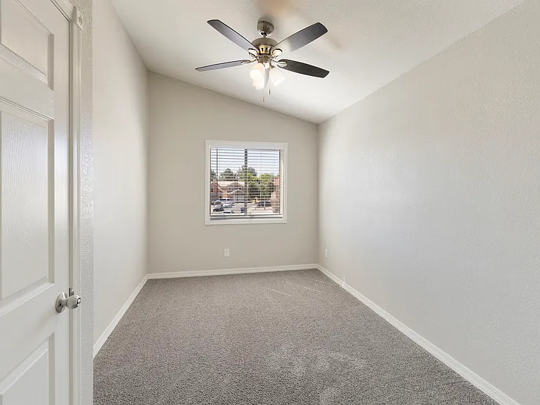 58 W Melody Dr — Photo 21