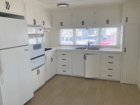 2nd image of 515 River Rd #27