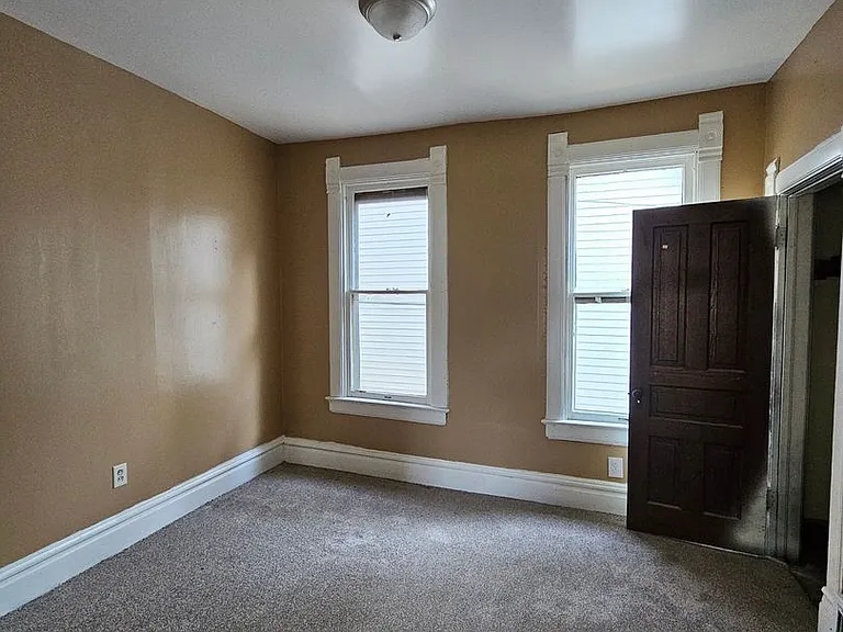 1308 S Western Ave — Photo 3