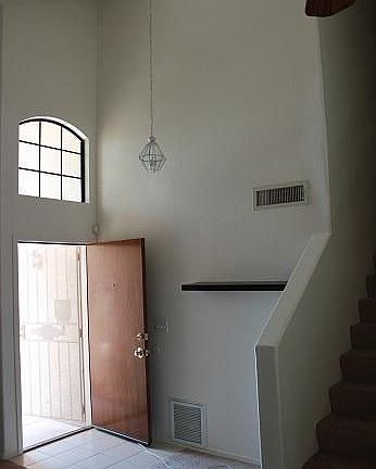 4th image of 1902 N Barkley Unit 1
