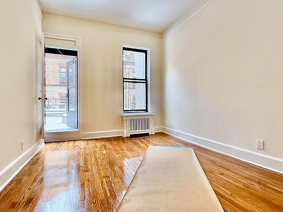 2nd image of 138 W 92nd St APT 3r