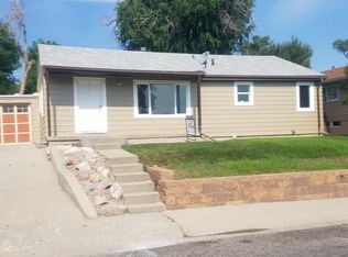 2210 S Mitchell St, Casper, WY 82601