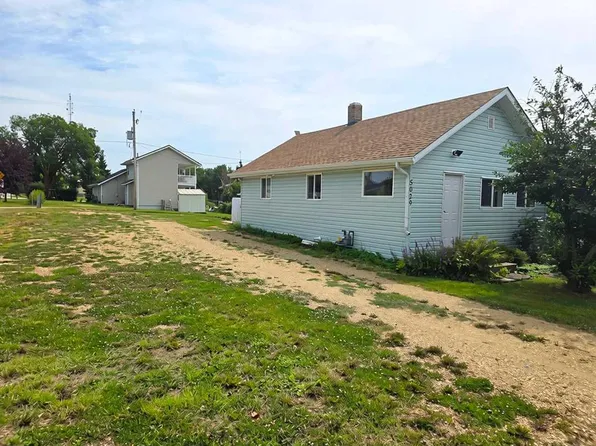 5029 W 50th St, Red Deer County, AB T0M 0H0