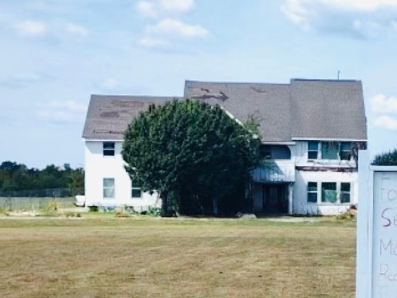 2nd image of 5077 E Line Rd