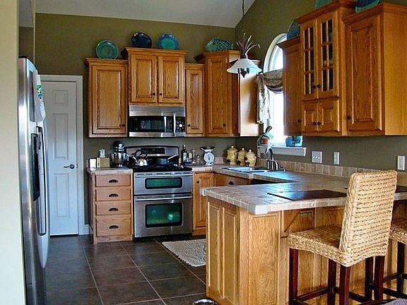 2nd image of 263 Pleasant Lake Ct