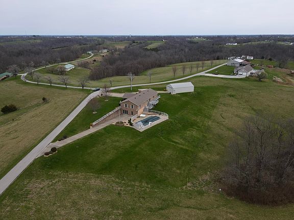 5th image of 1679 Hackett Ridge Rd