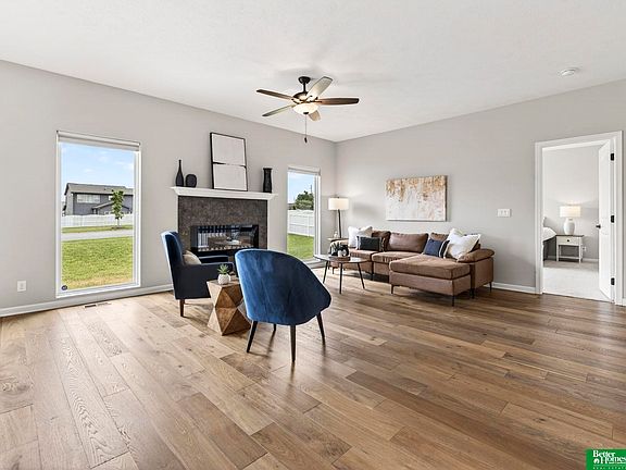 4th image of 11211 Cove Hollow Dr
