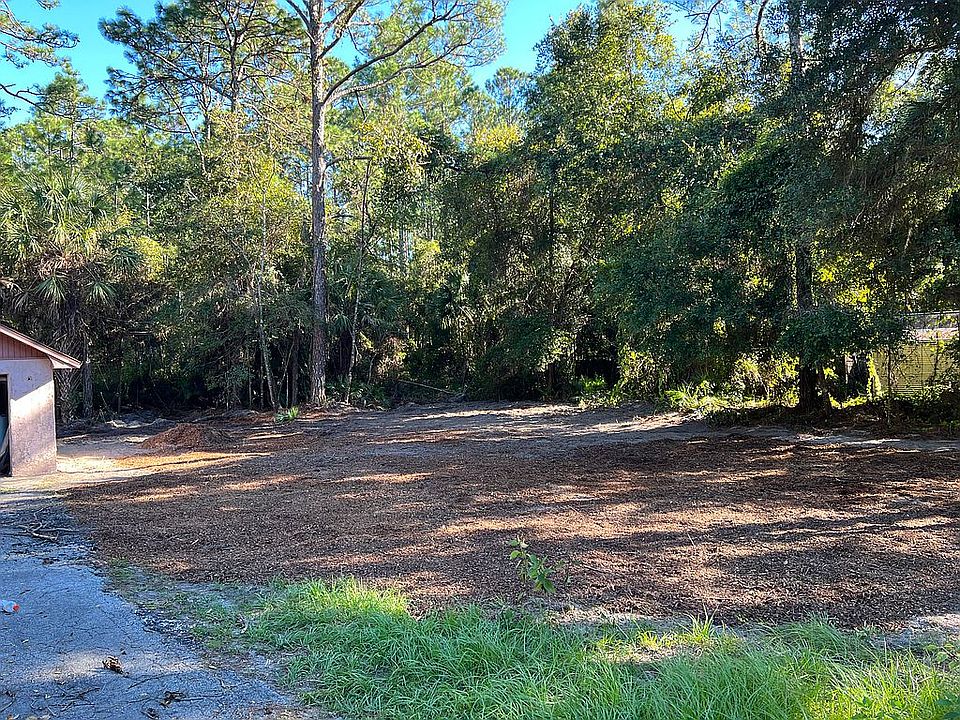 2nd image of 8146 W Windhaven Pl