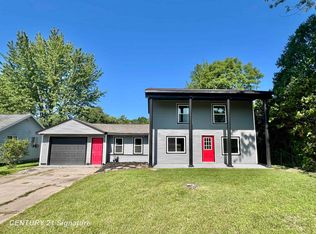 1594 S River Rd, Saginaw, MI 48609