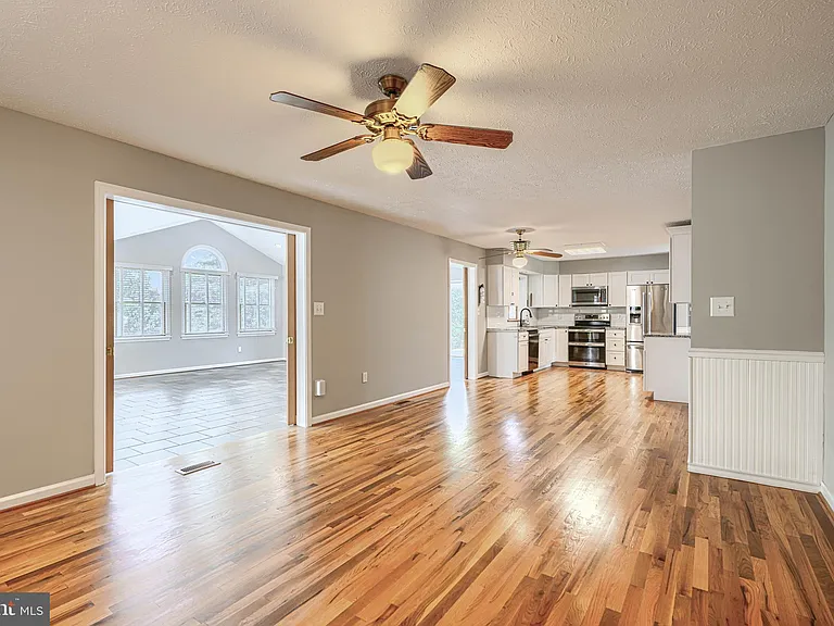 8301 Whitebark Ct — Photo 13