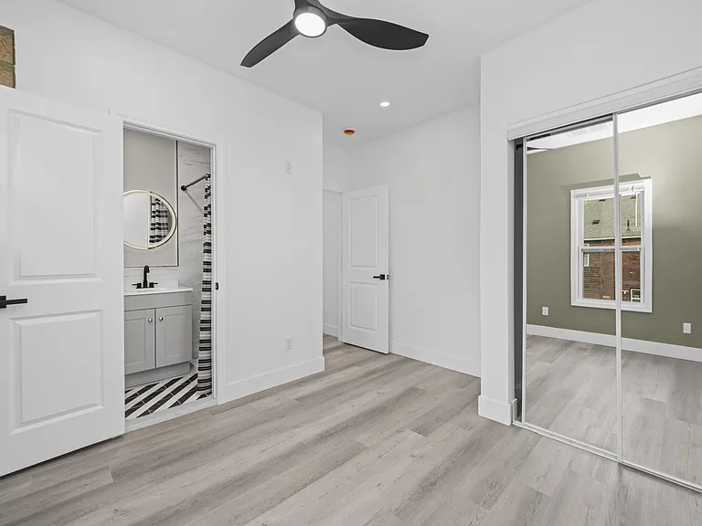 520 Smith St #2 — Photo 6