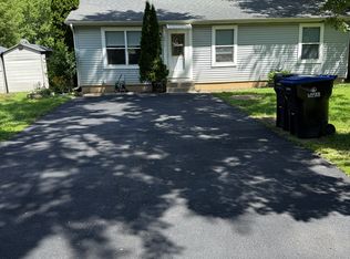 2612 S Elmkirk Park, McHenry, IL 60051