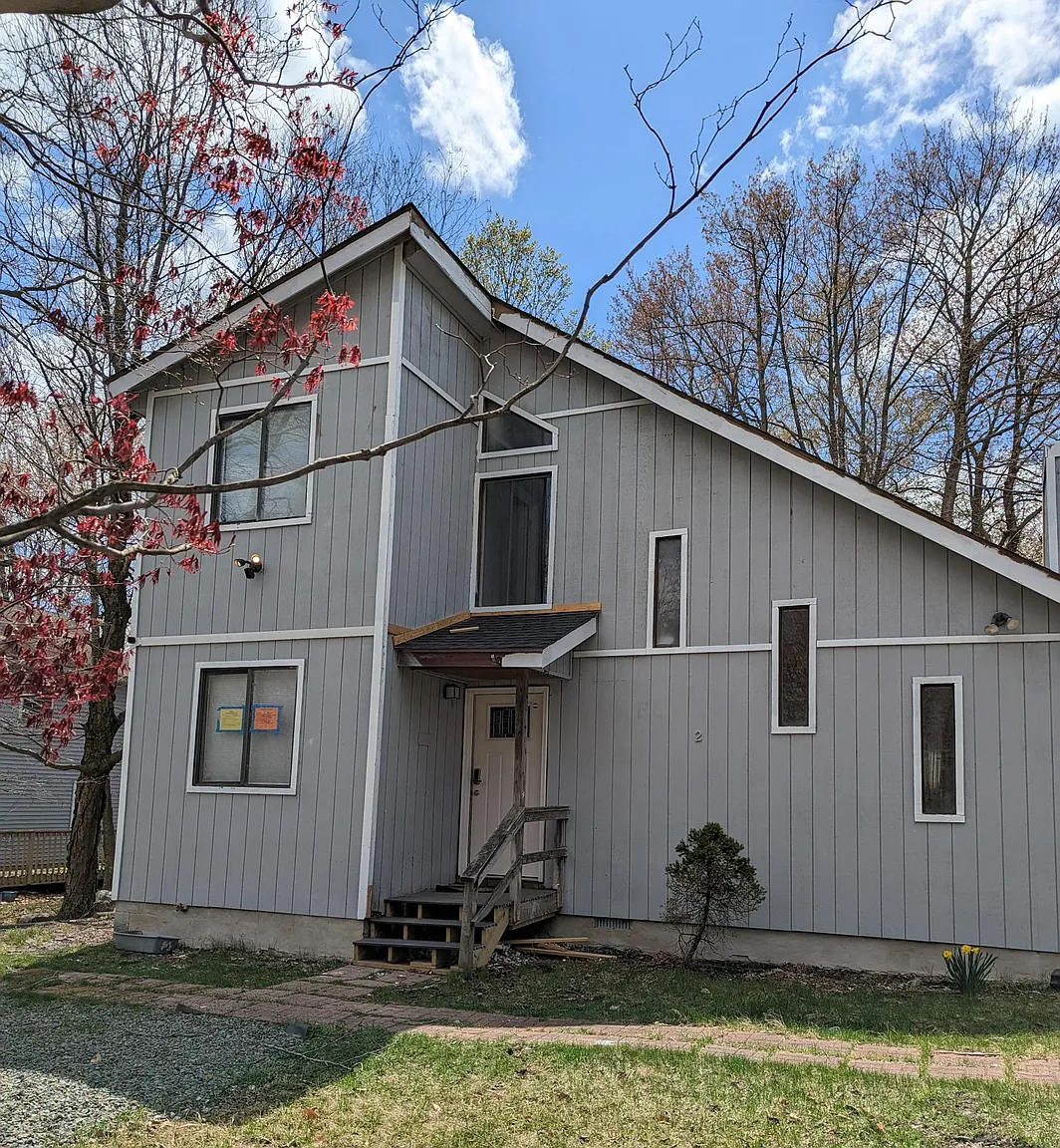 6582 Linden Dr photo 1