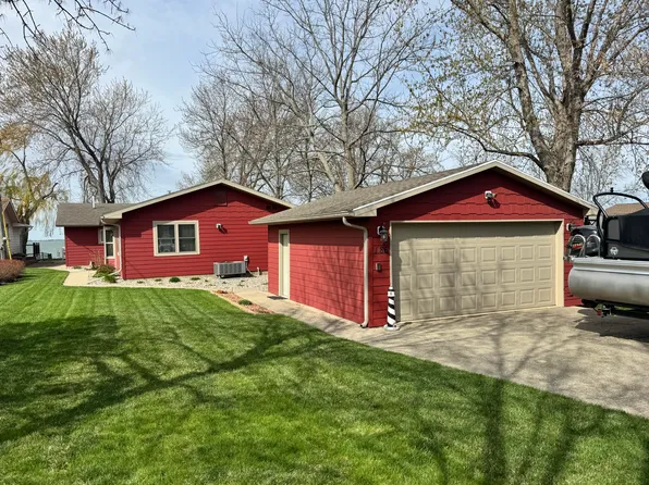 186 N East Lake Dr, Estelline, SD 57234