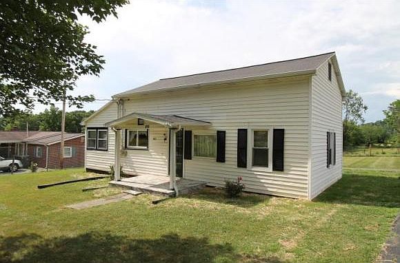 1st image of 483 Riverview Dr