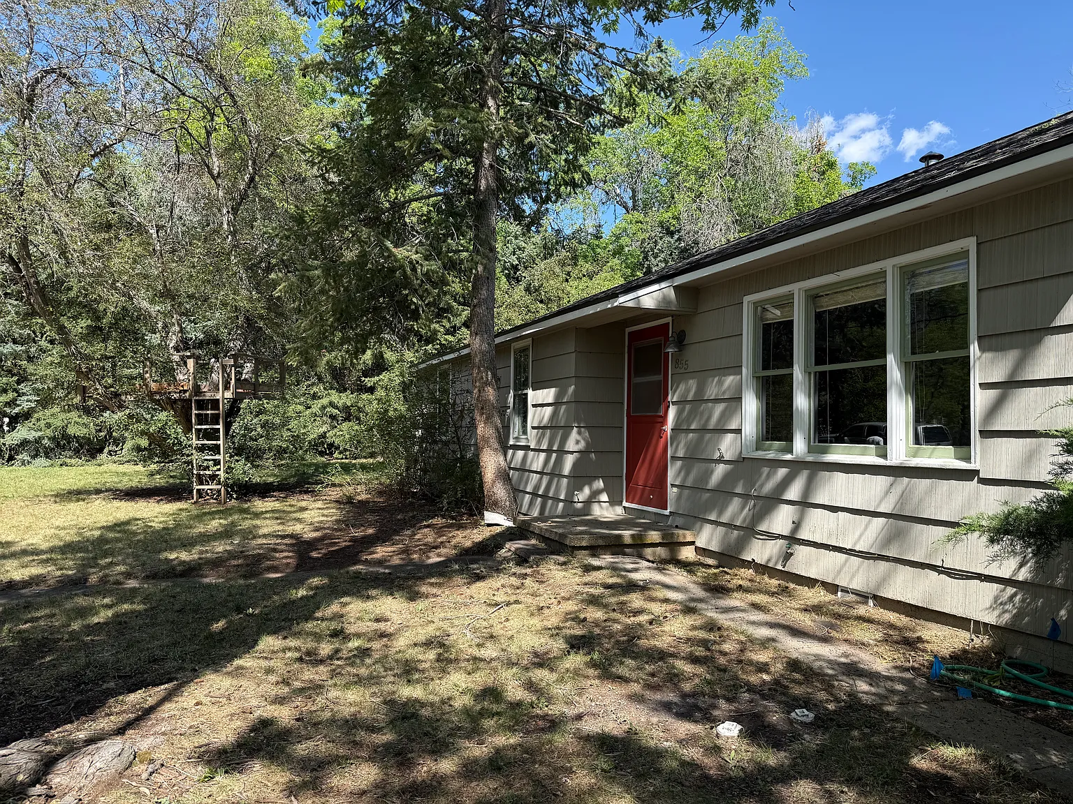 3 bed, 1400 sqft, $4,600 — Photo 3