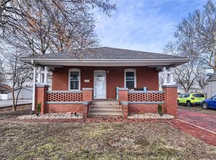 231 E Lorena Ave, Wood River, IL 62095