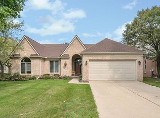 4157 Persimmon Dr, Ypsilanti, MI 48197